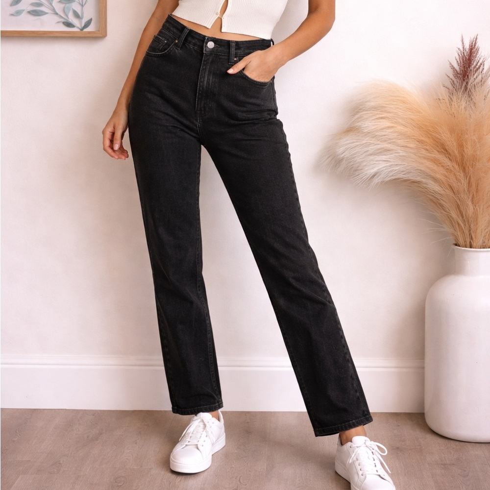 SHEIN Women's Straight Leg Black Jeans